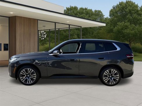 Used 2025 BMW X3 xDrive30i w/ Premium Package image 13