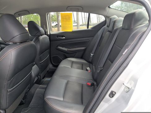 Used 2021 Nissan Altima 2.5 SR FWD image 13