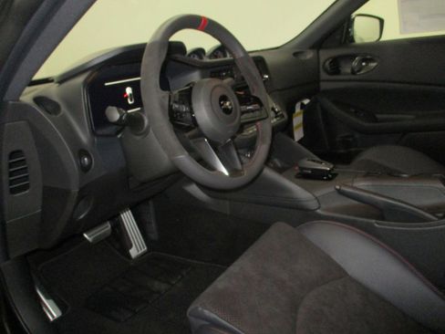 New 2024 Nissan Z NISMO w/ Floor Mat Package image 16