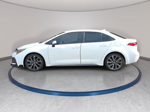 Used 2020 Toyota Corolla SE FWD image 3