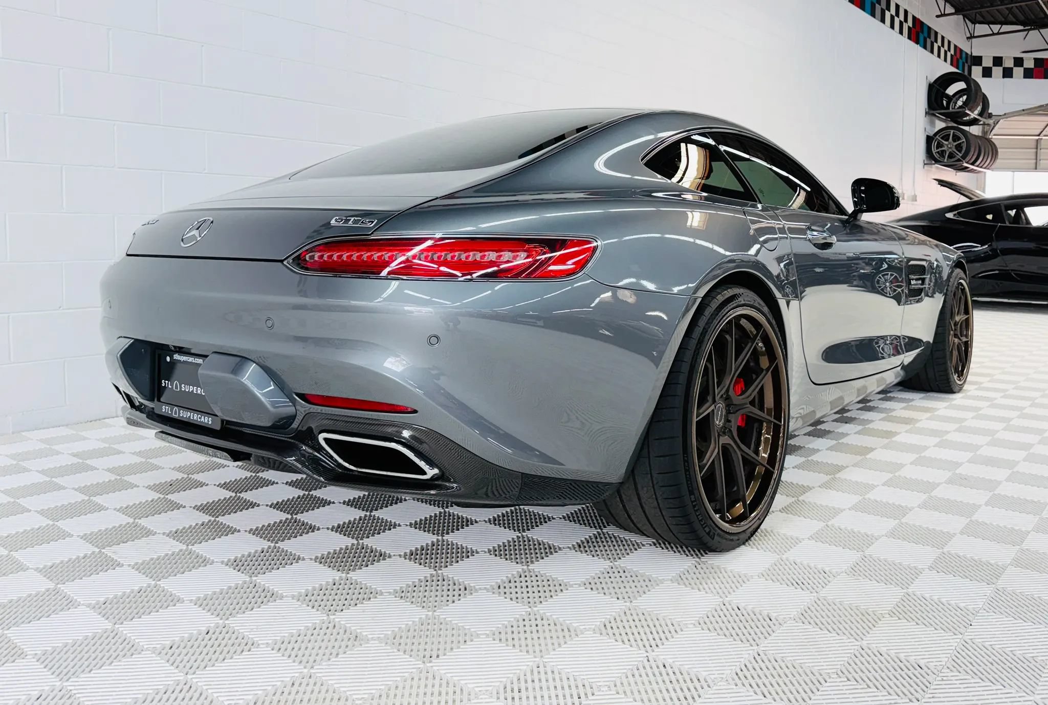 Used 2016 Mercedes-Benz AMG GT S image 13