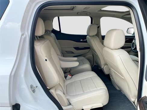 Used 2023 GMC Acadia Denali w/ Denali Ultimate Package image 28