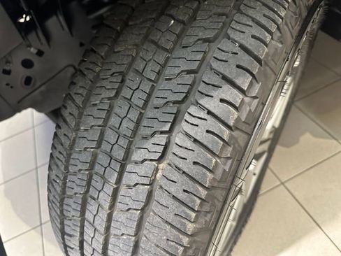 Used 2019 Ford F150 XLT w/ Equipment Group 302A Luxury AWD/4WD image 25