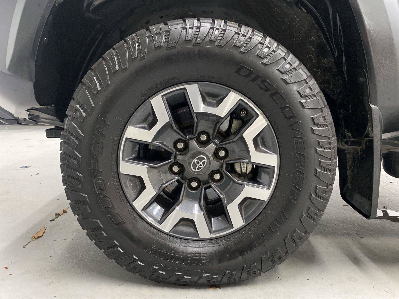 Used 2019 Toyota Tacoma TRD Off-Road AWD/4WD image 22