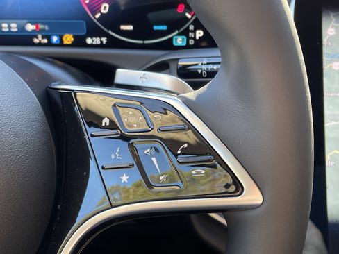 New 2026 Mercedes-Benz E 350 4MATIC Sedan image 27