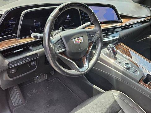 Certified 2024 Cadillac Escalade Premium Luxury AWD/4WD image 14