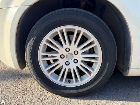 Used 2010 Chrysler 300 Touring image 6