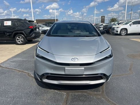 Used 2024 Toyota Prius XLE image 21
