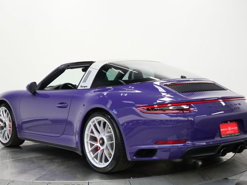 Used 2018 Porsche 911 Targa 4 GTS AWD/4WD image 7