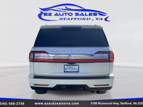 Used 2018 Lincoln Navigator Reserve w/ Technology Package AWD/4WD image 6