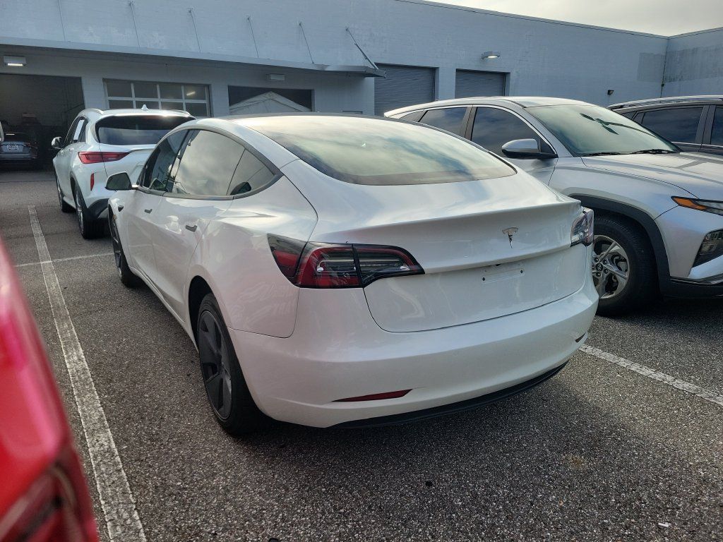 Used 2021 Tesla Model 3 Standard Range Plus RWD image 4