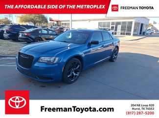 Used 2020 Chrysler 300 Touring w/ Sport Appearance Package video 1