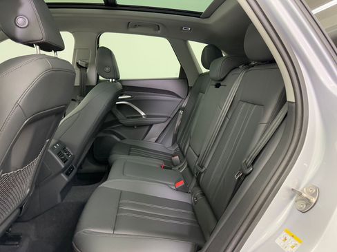 New 2025 Audi Q5 Premium Plus image 16
