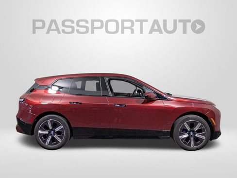 Certified 2025 BMW iX xDrive50 AWD/4WD image 8