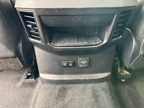 Used 2026 Toyota Tundra Limited AWD/4WD image 38