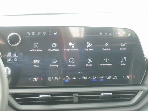 New 2025 Chevrolet Silverado EV LT image 17