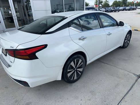 Used 2022 Nissan Altima 2.5 SV AWD/4WD image 4