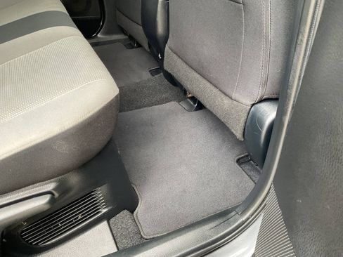 Used 2018 Toyota RAV4 XLE w/ Convenience Package AWD/4WD image 39