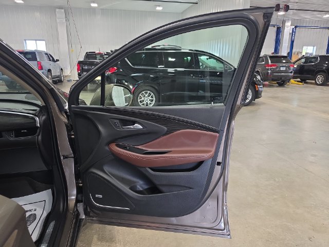 Used 2017 Buick Envision Premium w/ Driver Confidence Package AWD/4WD image 31