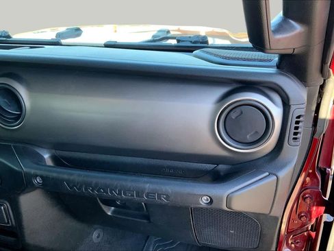 Used 2021 Jeep Wrangler Unlimited Sport AWD/4WD image 19