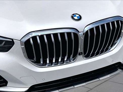 Used 2022 BMW X5 xDrive40i w/ Premium Package AWD/4WD image 28