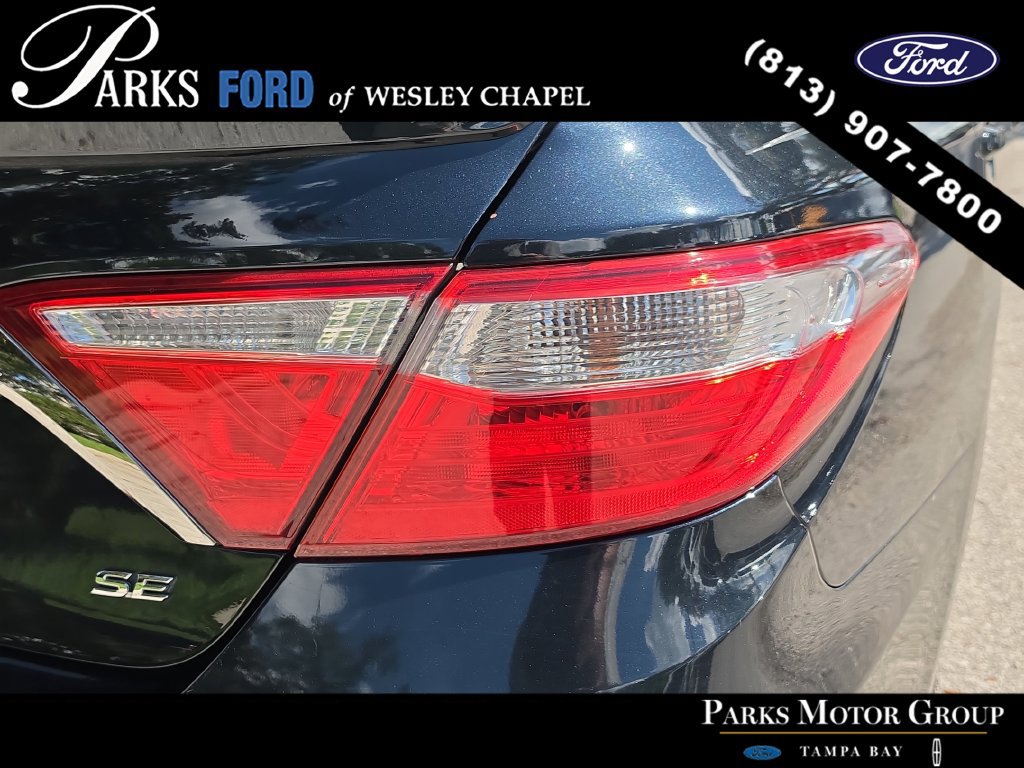 Used 2015 Toyota Camry SE FWD image 7
