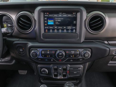 Used 2023 Jeep Wrangler Unlimited w/ Cold Weather Group AWD/4WD image 13
