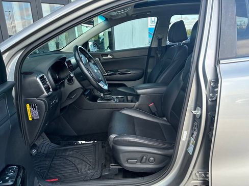 Used 2022 Kia Sportage EX AWD/4WD image 10