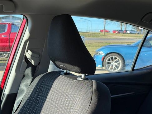 Used 2025 Toyota Camry LE image 11