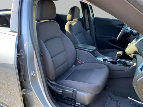 Used 2023 Chevrolet Malibu LT FWD image 9