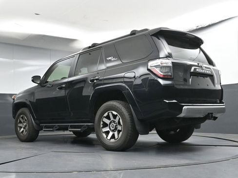 Used 2023 Toyota 4Runner TRD Off-Road Premium w/ Moonroof Package AWD/4WD image 29