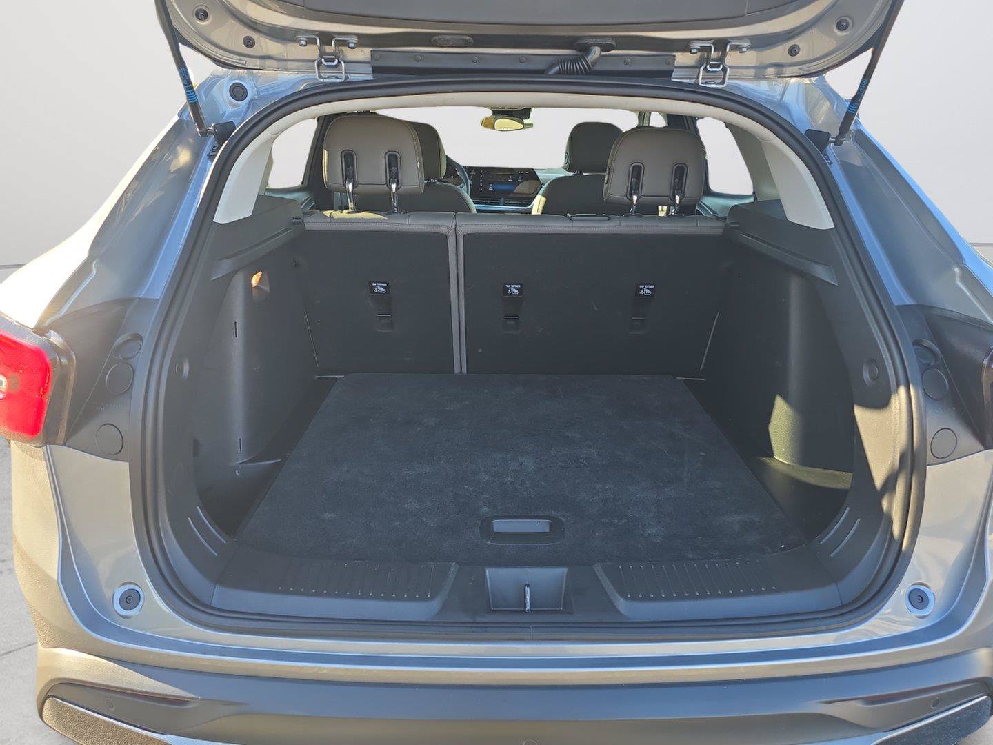 Used 2026 Chevrolet Trax ACTIV w/ Sunroof Package FWD image 28