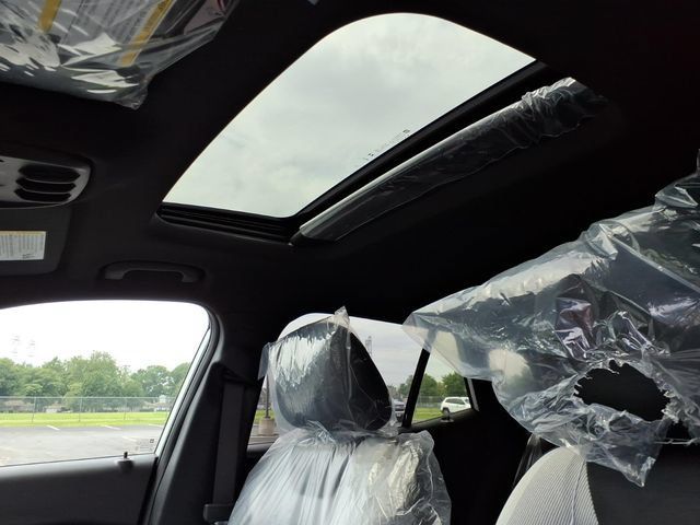 New 2026 Chevrolet Trax RS w/ Sunroof Package FWD image 7