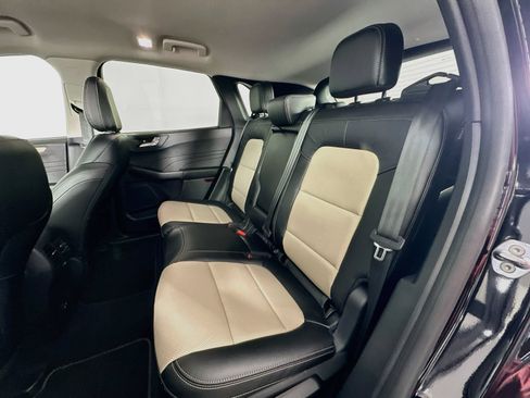 Used 2022 Ford Escape Titanium w/ Titanium Premium Package FWD image 25