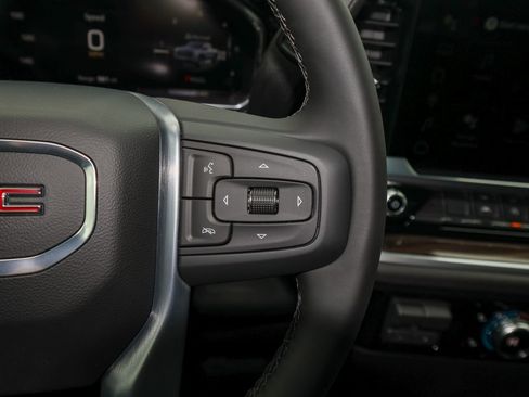 New 2026 GMC Sierra 1500 Elevation image 18