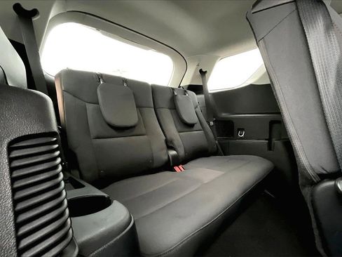 Certified 2025 Ford Explorer Active image 26