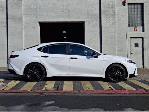 Used 2026 Toyota Camry XLE w/ Convenience Package image 7