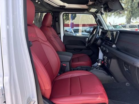 Used 2024 Jeep Wrangler Unlimited Rubicon 392 AWD/4WD image 28
