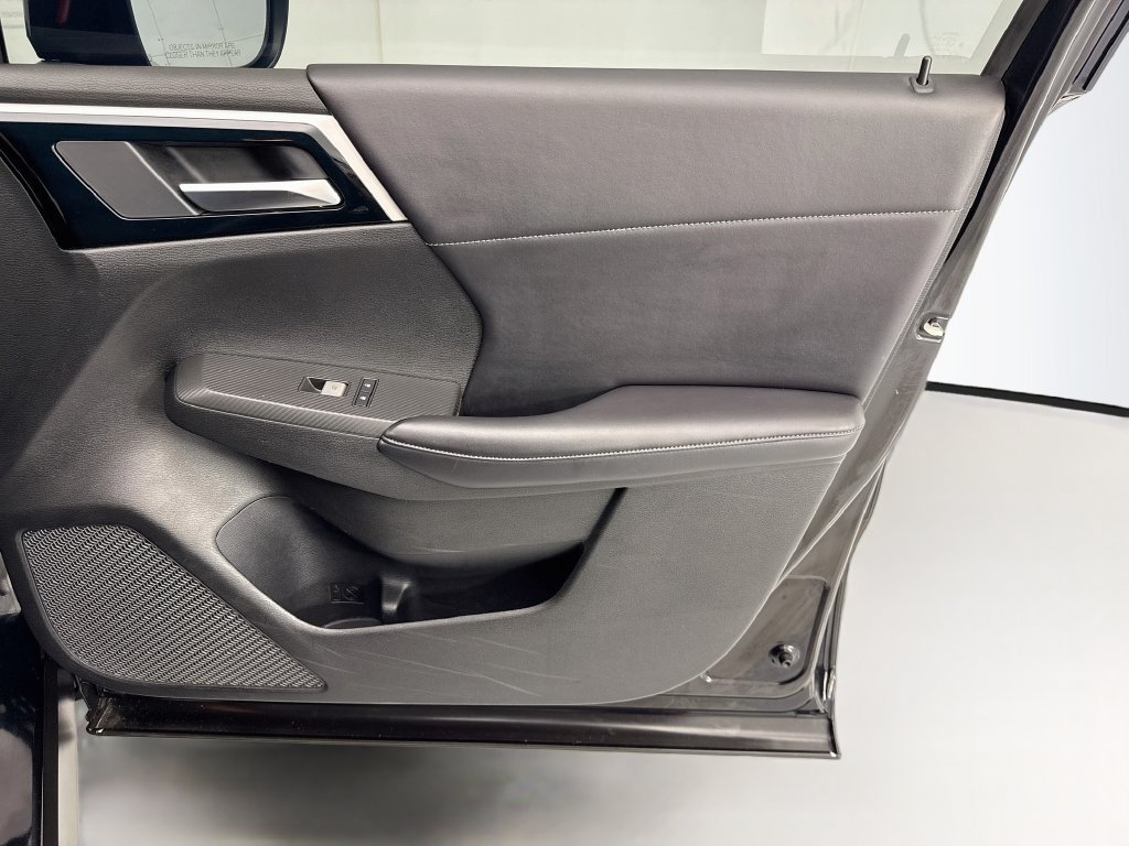 Used 2024 Mitsubishi Outlander SE FWD image 24
