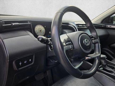 Used 2022 Hyundai Tucson SEL w/ Convenience + Premium Package FWD image 9
