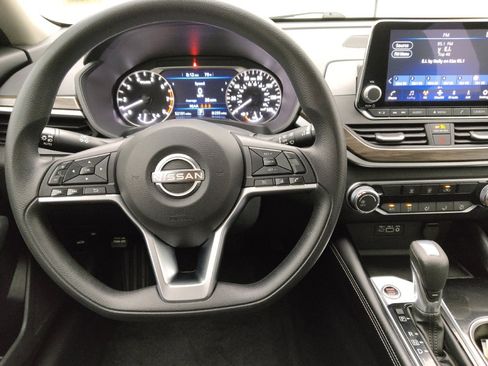 Used 2023 Nissan Altima 2.5 SV image 22