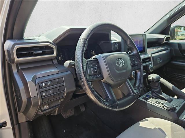 Used 2025 Toyota Tacoma SR5 AWD/4WD image 9