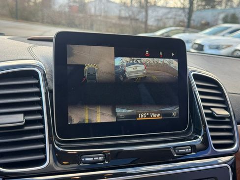 Used 2018 Mercedes-Benz GLS 450 4MATIC w/ Premium Package image 33