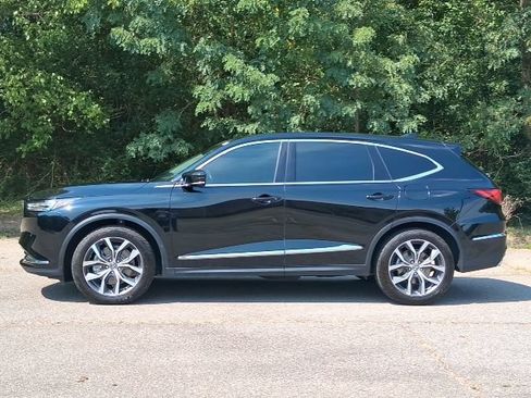 Used 2022 Acura MDX w/ Technology Package FWD image 2