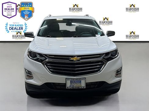Used 2018 Chevrolet Equinox Premier image 2
