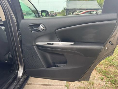 Used 2018 Dodge Journey SE w/ Popular Equipment Group FWD image 22