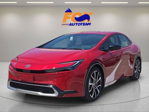 New 2026 Toyota Prius Plug-In Hybrid FWD image 1