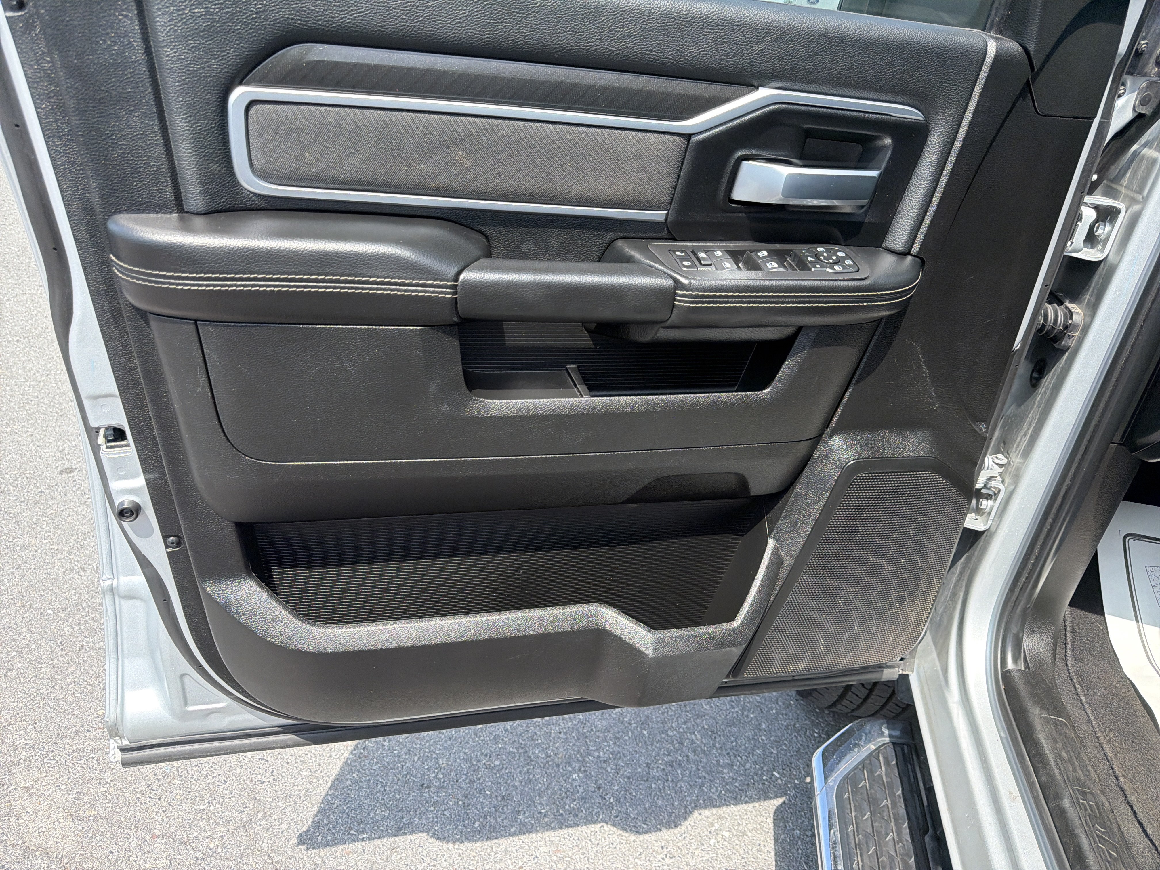 Used 2026 RAM 2500 Big Horn AWD/4WD image 15