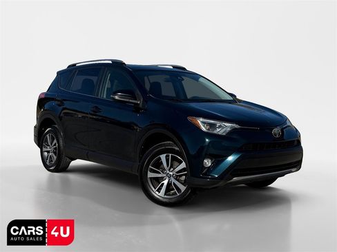 Used 2018 Toyota RAV4 XLE image 1