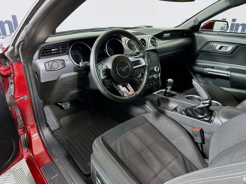 Used 2018 Ford Mustang GT RWD image 10